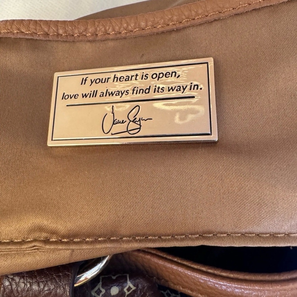 Jane Seymour Open Hearts Signature handbag with box - Picture 10 of 13